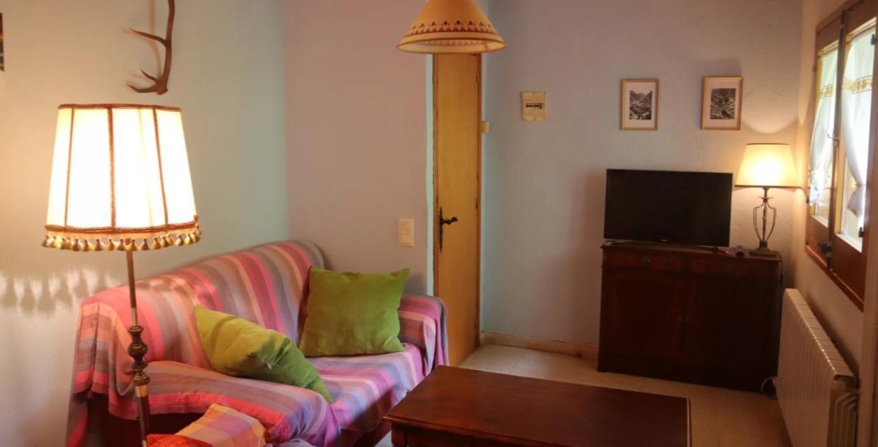 Bed and Breakfast Cal Calau Vega Planoles Esterno foto